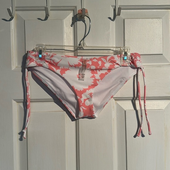 Raisins Swim Bottom size medium - Picture 1 of 3